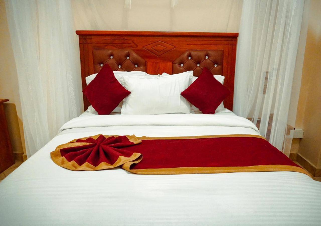 Senator Hotel Αρούσα Εξωτερικό φωτογραφία